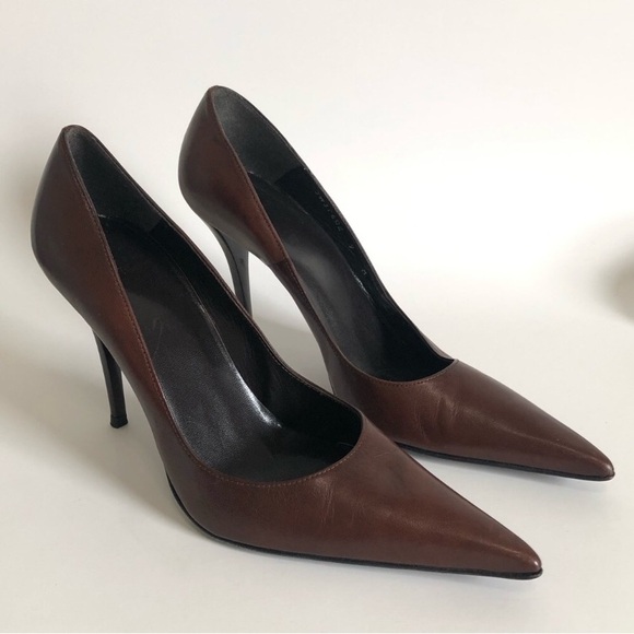 Stuart Weitzman Vintage Brown Pointed Toe High Heel Pumps - Picture 2 of 13